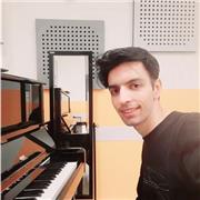 Zertifizierter Klavier- und Musiktheorielehrer mit Konzert-Erfahrung bietet Unterricht in Wien für Anfänger und Fortgeschrittene a